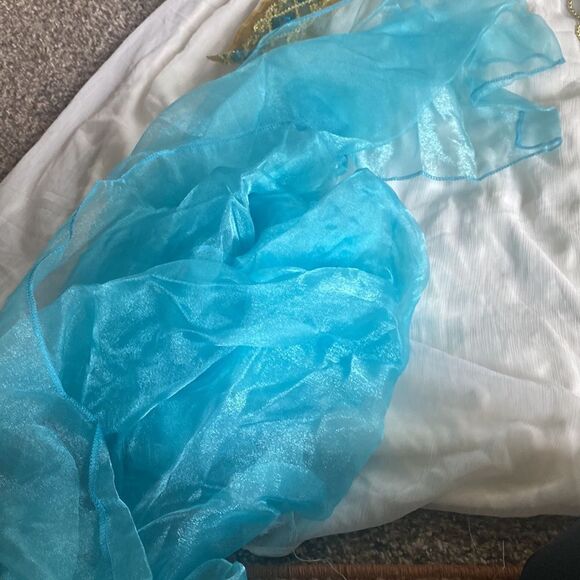 Beautiful  Disney Costume Gorgeous Medium - Picture 4 of 10